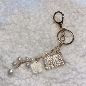 👜🔆New pearl and crystal purse deco keychain👛